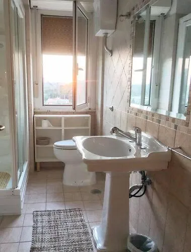 Interno 20 La Casetta A Magliana Stazione * Rzym